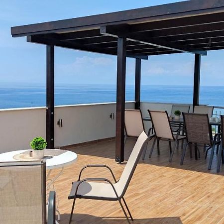 Sea Star Apartments Kallikratia Nea Kallikrateia ภายนอก รูปภาพ