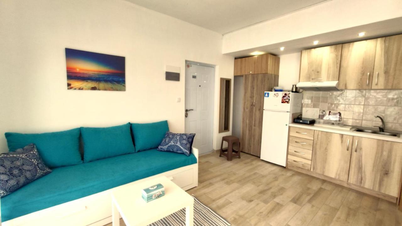 Sea Star Apartments Kallikratia Nea Kallikrateia ภายนอก รูปภาพ