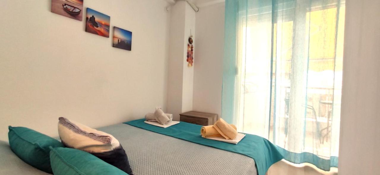 Sea Star Apartments Kallikratia Nea Kallikrateia ภายนอก รูปภาพ