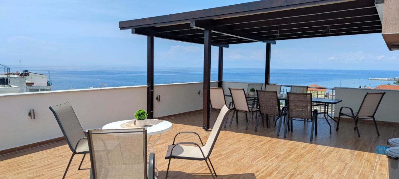 Sea Star Apartments Kallikratia Nea Kallikrateia ภายนอก รูปภาพ