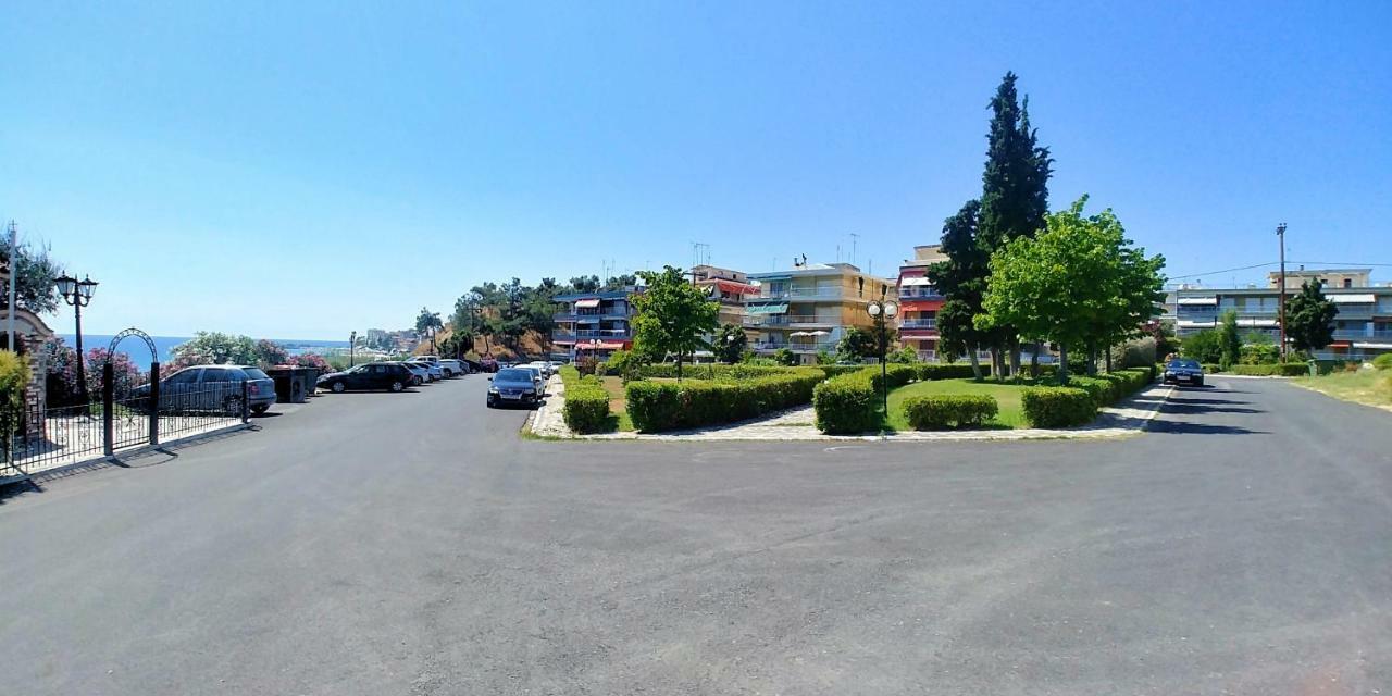 Sea Star Apartments Kallikratia Nea Kallikrateia ภายนอก รูปภาพ